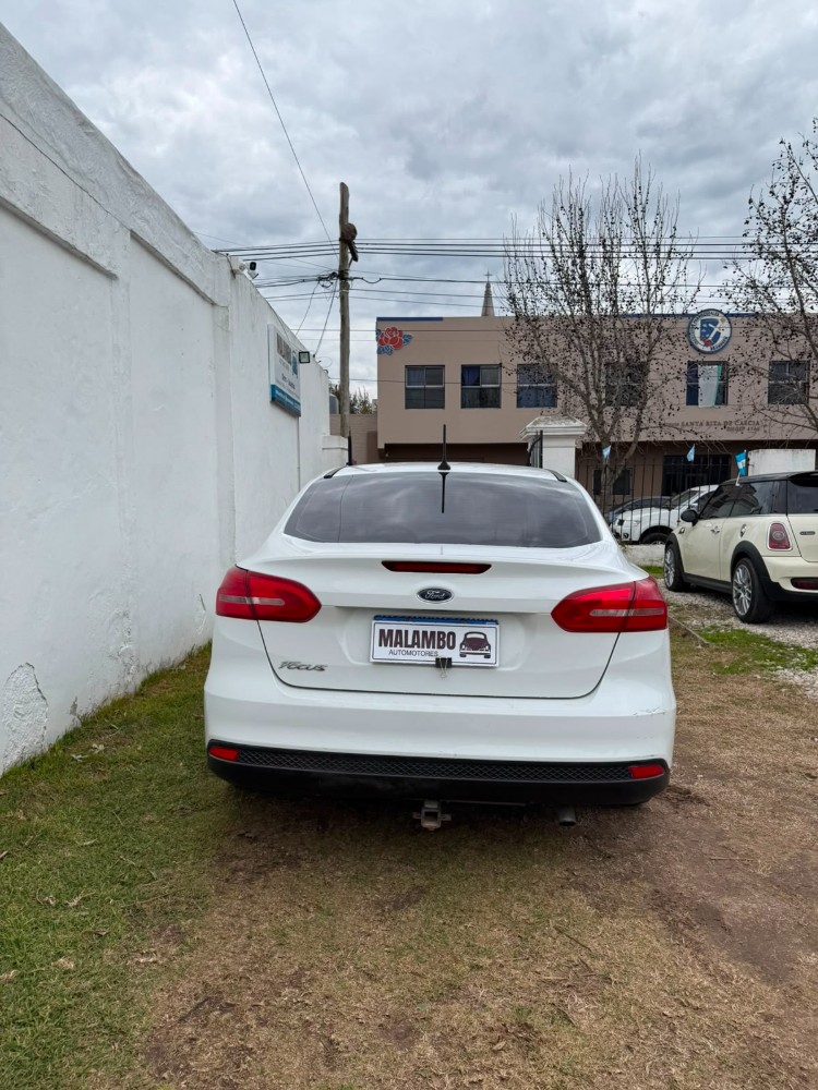 Ford Focus S 1.6 — foto 13